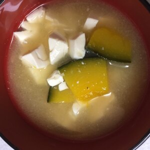 かぼちゃ・豆腐の味噌汁